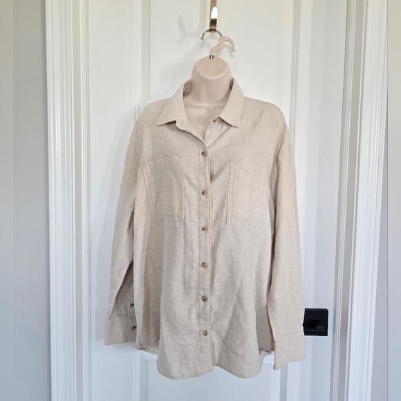 Old Navy Tops - NWT Old Navy Cream Flannel Button Up Boyfriend Shirt Sz Large